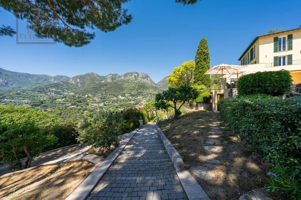 Aed - Villa with Sea View in Prestigious Menton