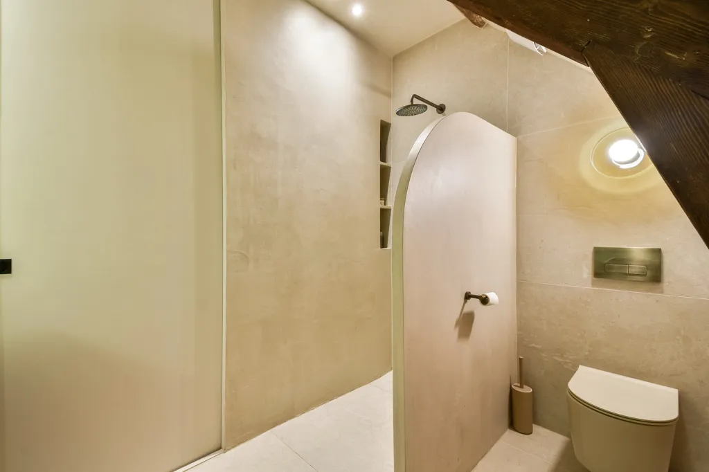 Vannitoad - Corner Duplex with Skylights in De Pijp