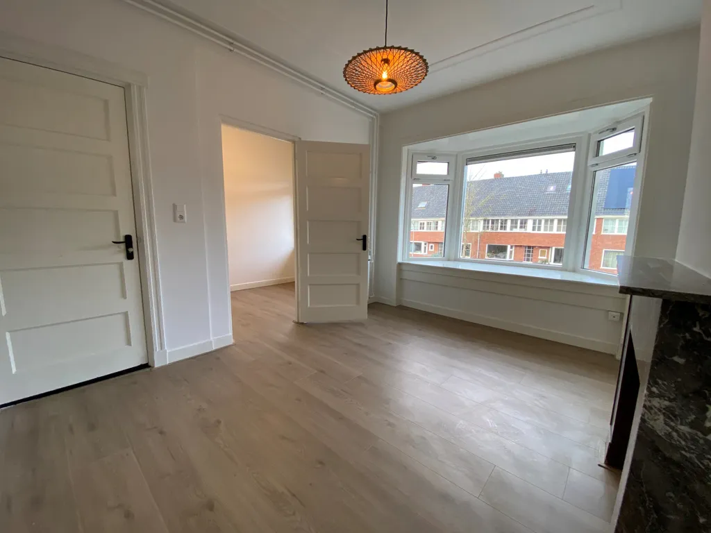 Pièces - Apartment with Balcony in Zeeheldenbuurt, Groningen