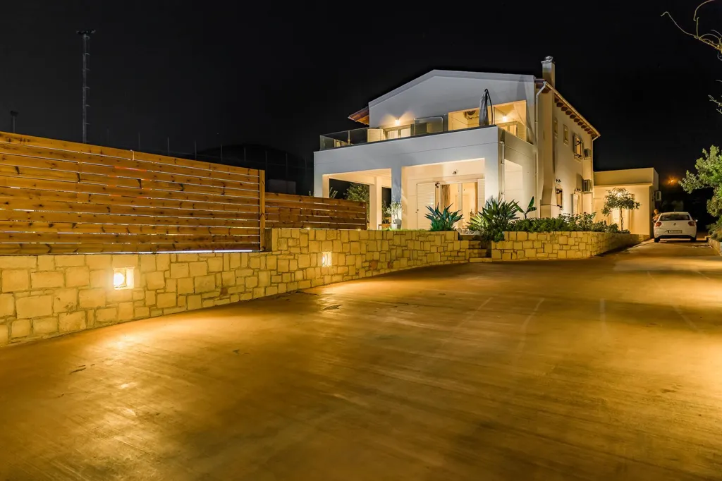 6-toaline maja asukohas Crete