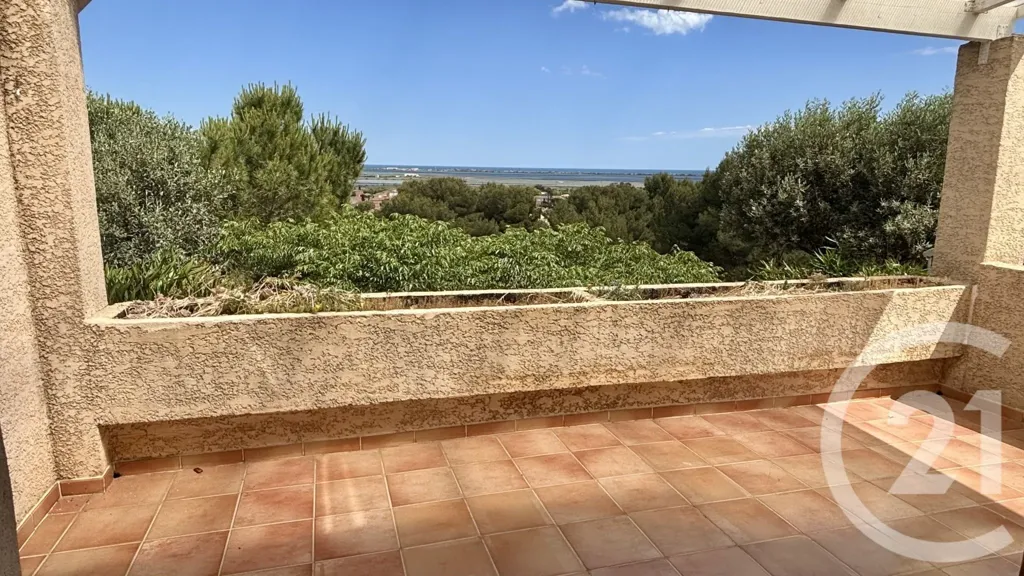 Terrasse - Maison avec Vue sur les Étangs à Frontignan