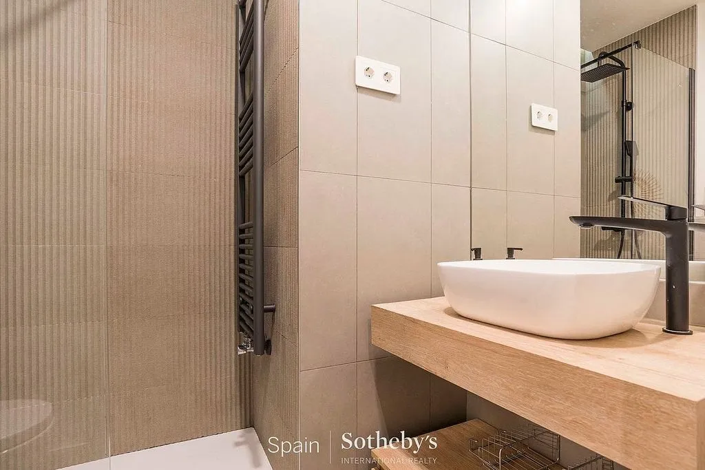 Salles de bain - Apartment with Air Conditioning in Goya, Madrid