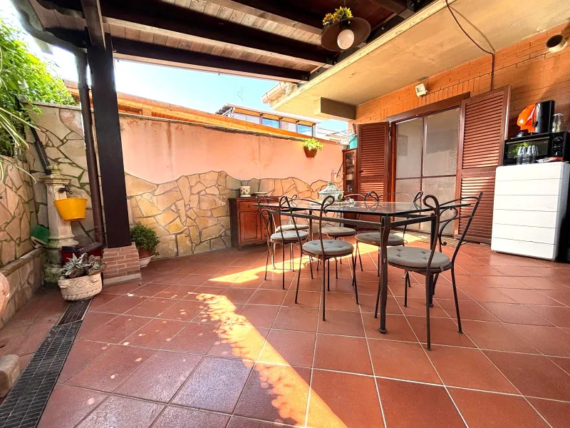 Terrazza - Bifamiliar Villa with Garden in Ardea