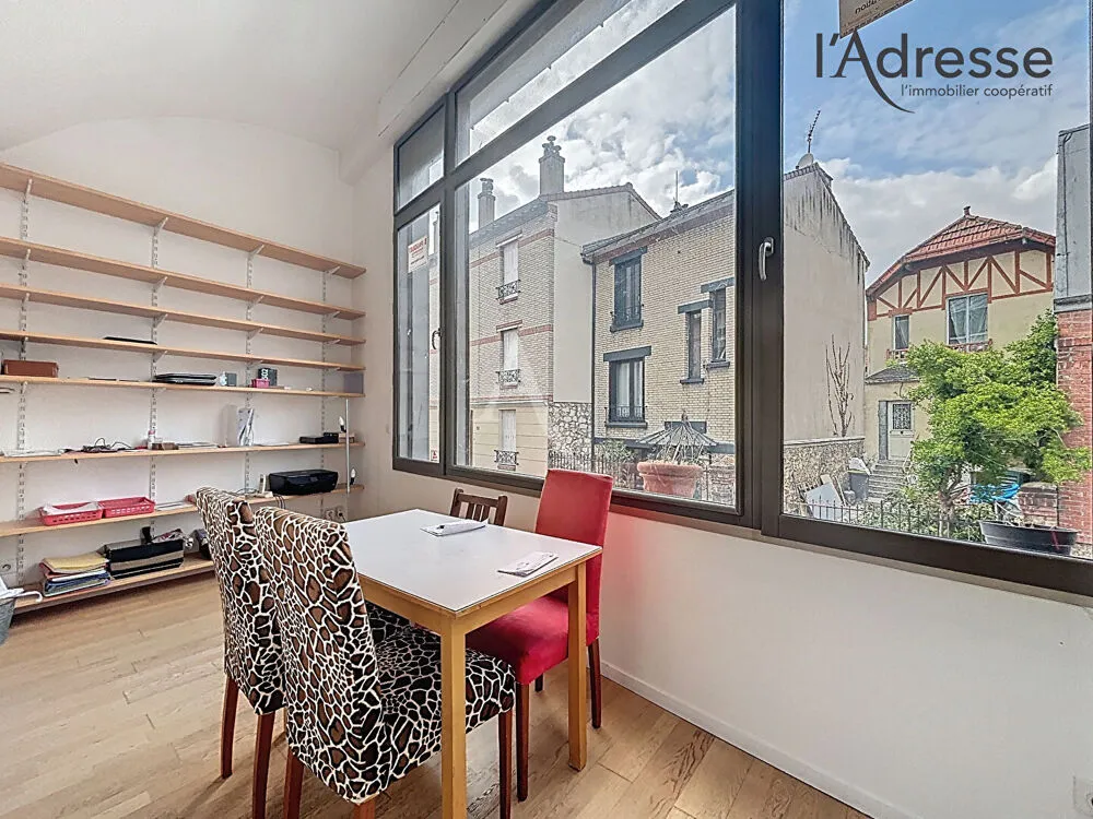 Söögituba - Charming House with Private Garden in Suresnes