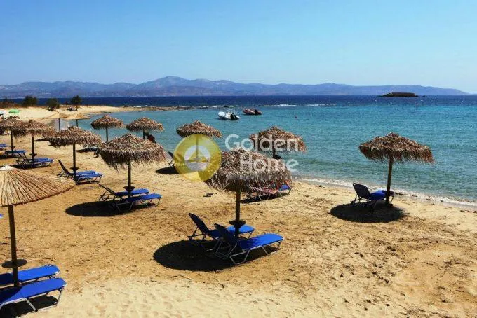 3-Star Hotel with Pool Bar in Paros