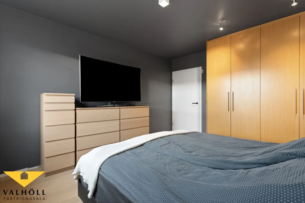 Camere da letto - Accessible Three-Bedroom Flat with Balcony in Akrahverfi