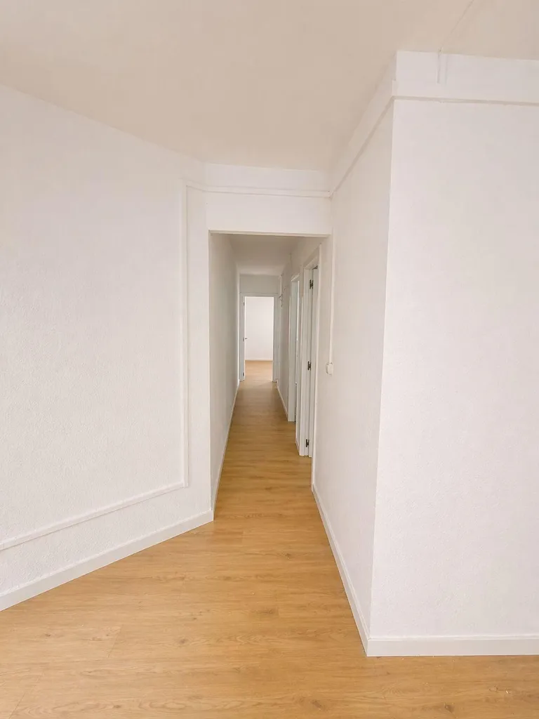 Pièces - Refurbished Flat with Balconies in Badalona