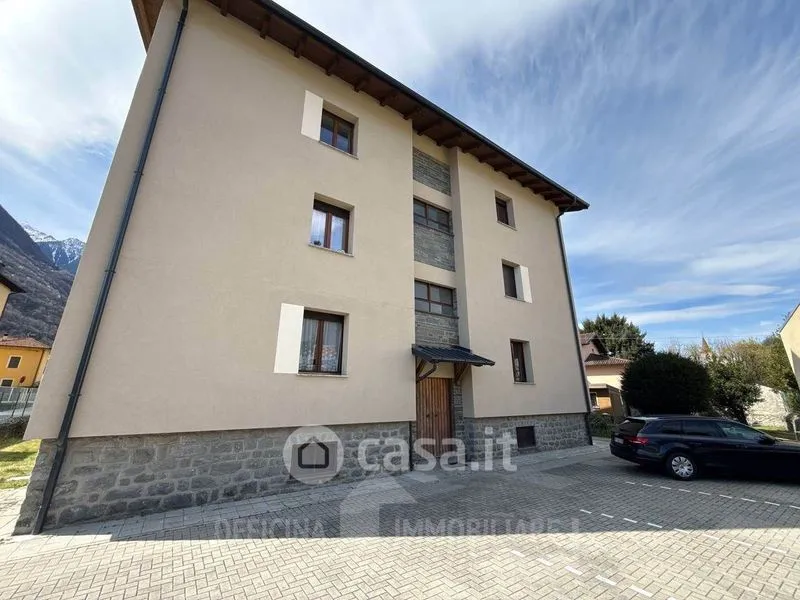 Exterior - Apartment with Terrace near Lake Delebio
