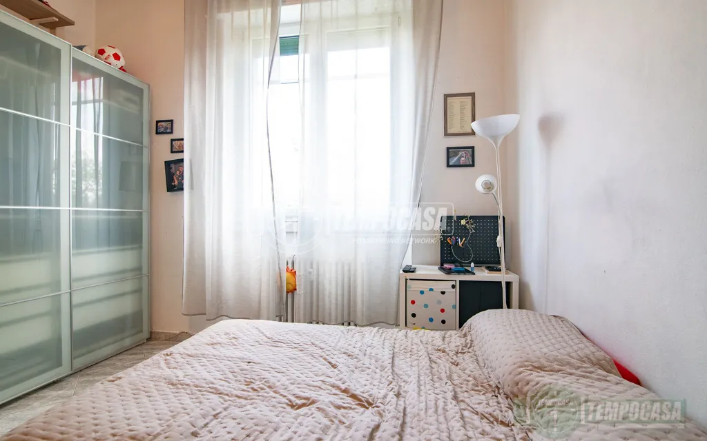 Chambres - Rustic-Style Flat with Central Heating in Sesto San Giovanni