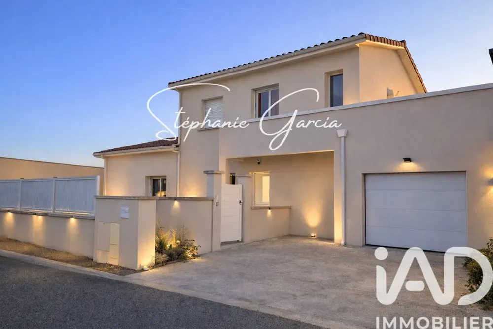 Välivaade - Recent 6-Piece House with Garden in Drôme