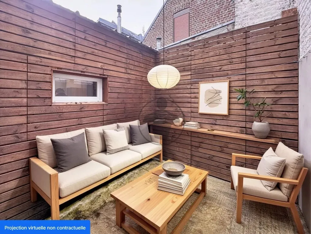 Aed - House with Courtyard in Saint-Quentin