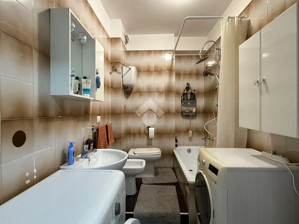 Salles de bain - 3-Room Apartment with Balcony in Perugia