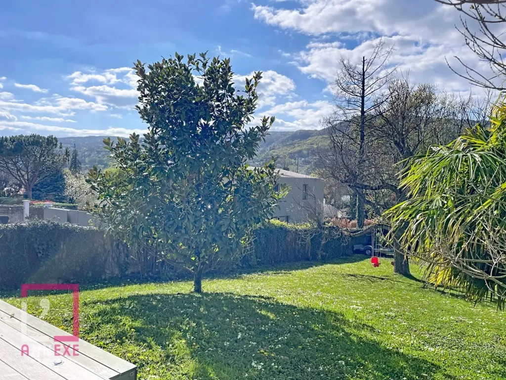 Garden - 8-room house in Rochetaillée-sur-Saône