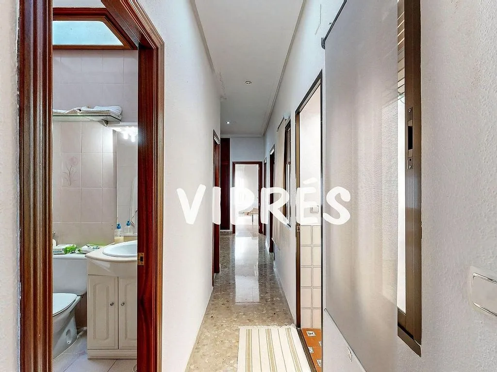 Bathrooms - Two-Storey House with Terrace in San Luis