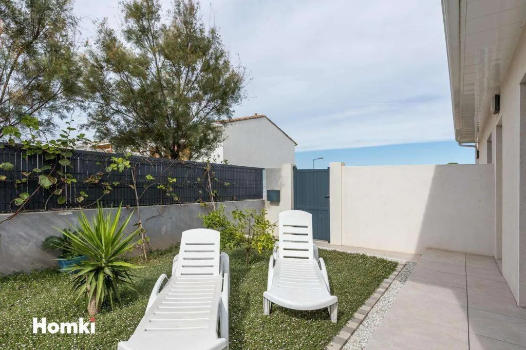 Aed - Contemporary Villa with Pool in Marseillan