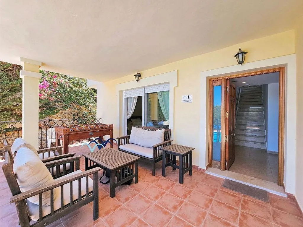 Terrace - Chalet with Pool and Sea View in Golf Area