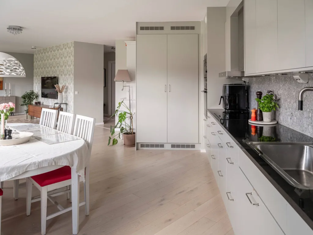 Cuisine - Apartment with Two Balconies in Silverdal