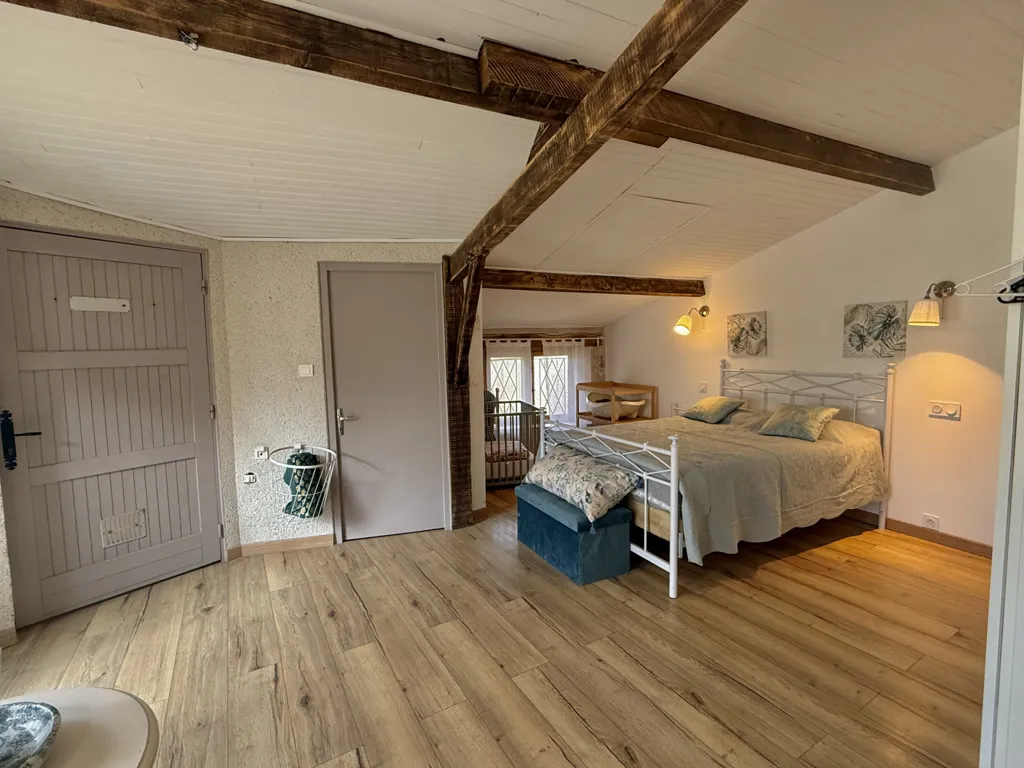 Chambres - Domaine Éco-Responsable avec Activité Locative à Bourg-de-Visa