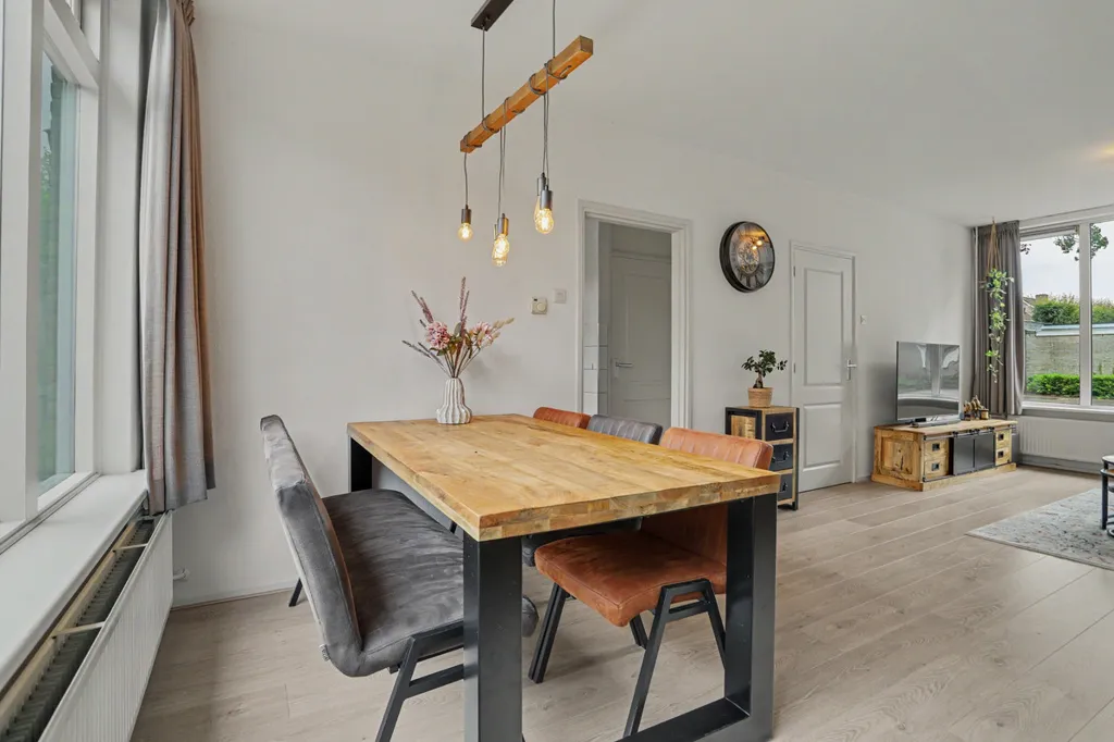 Sala da pranzo - Family-Friendly Semi-Detached House in Hapert