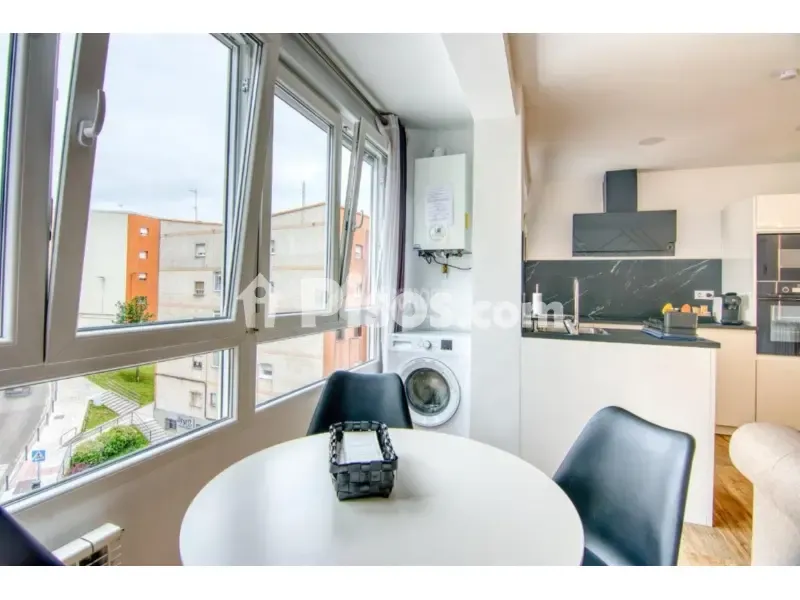 Söögituba - Reformed Apartment with South Orientation in Santander