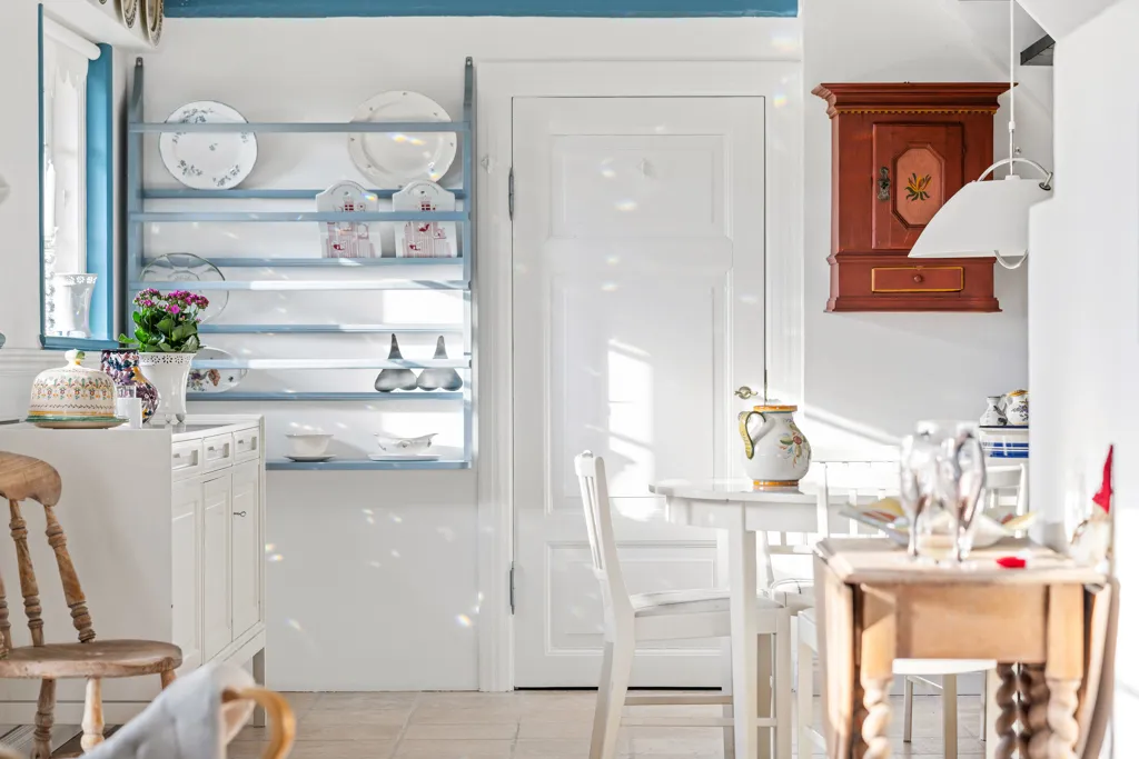 Salle à manger - Historic Timber-Frame House with Water View in Nyborg