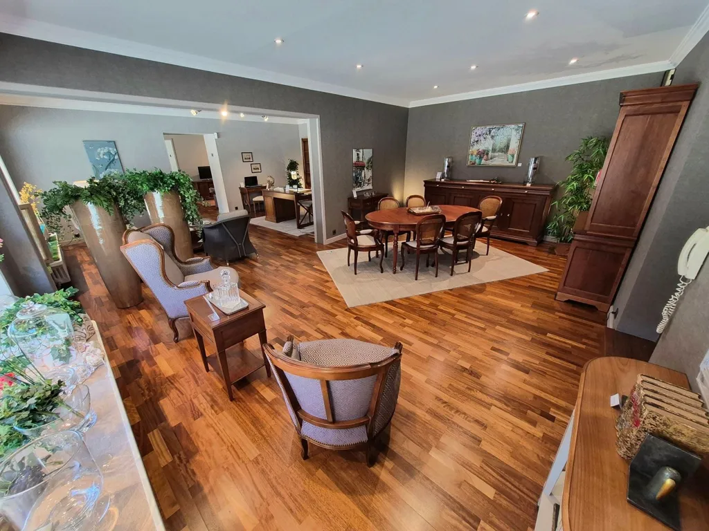 Dining Room - Commercial Property with Loft in Mettet