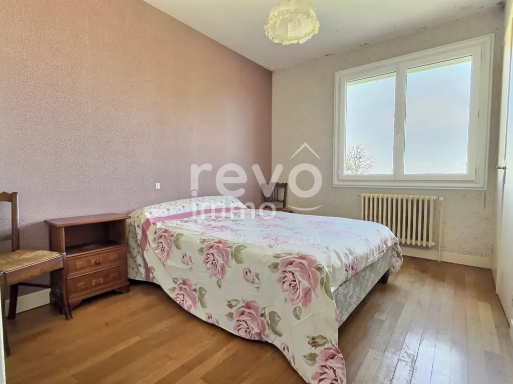 Chambres - Maison avec Vue Panoramique à Civrieux