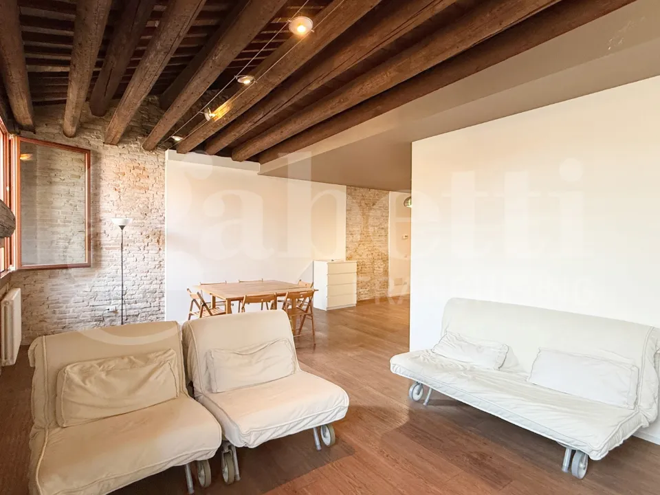 Soggiorno - Historic Apartment with Brickwork in Padua