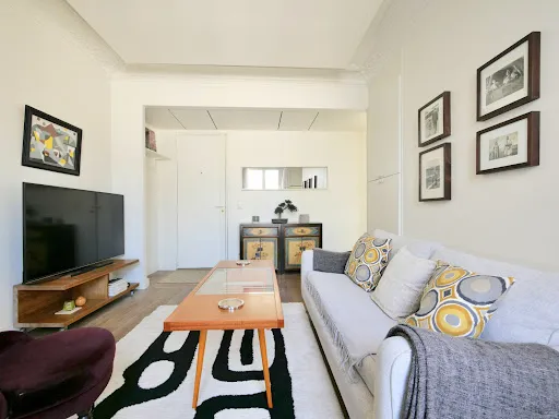Elutuba - Haussmannian Flat with Rooftop Views in Paris