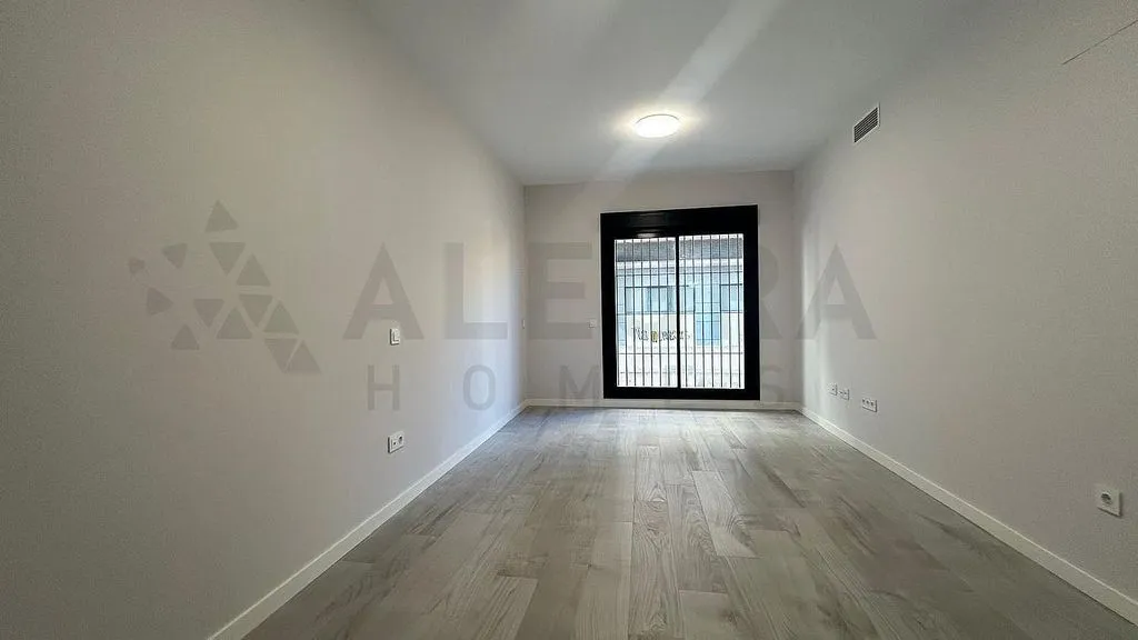 Esik - Luxury Flat with Terrace and Pool in Jerez Centre