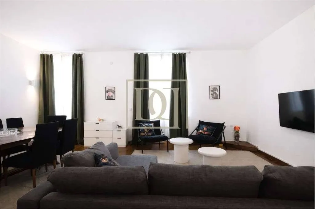 Elutuba - Luxury Apartment with Triple Exposure in Milan