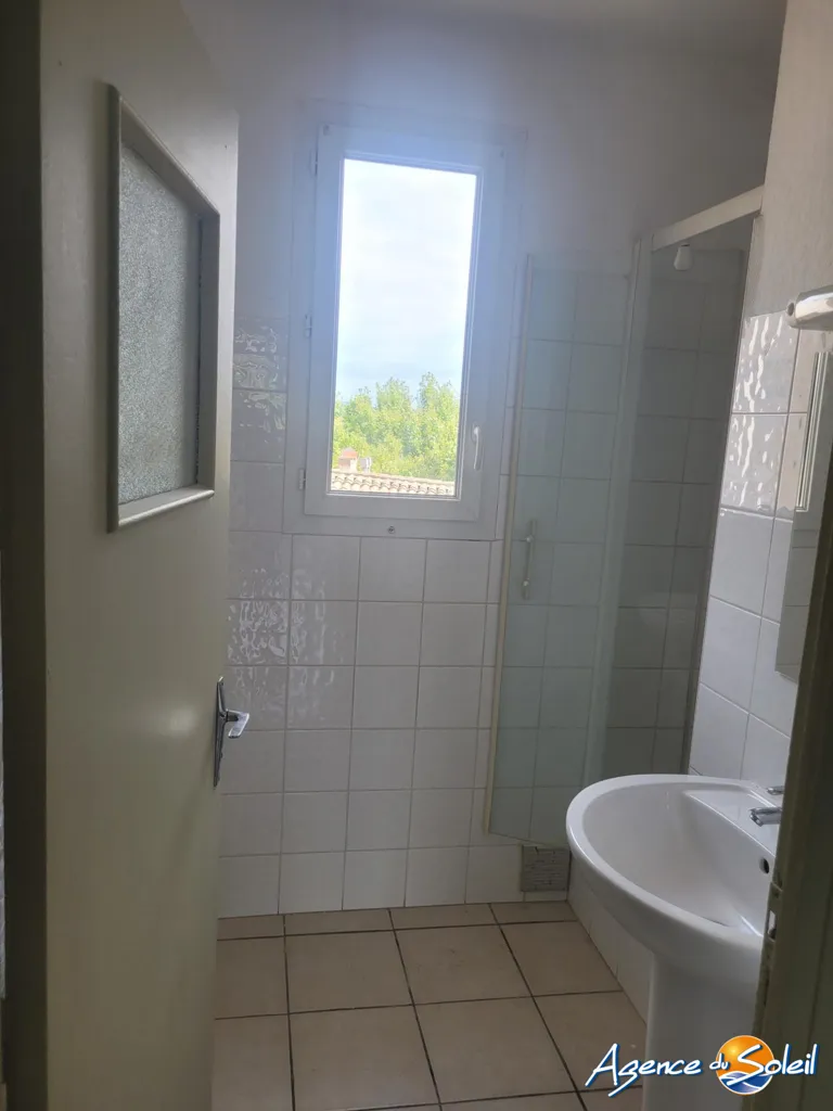 Salles de bain - Appartement Rénové avec Véranda et Vue au 5ème Étage