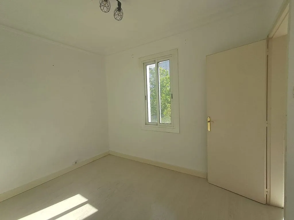 Toad - Attic with Potential in Sant Gervasi - La Bonanova