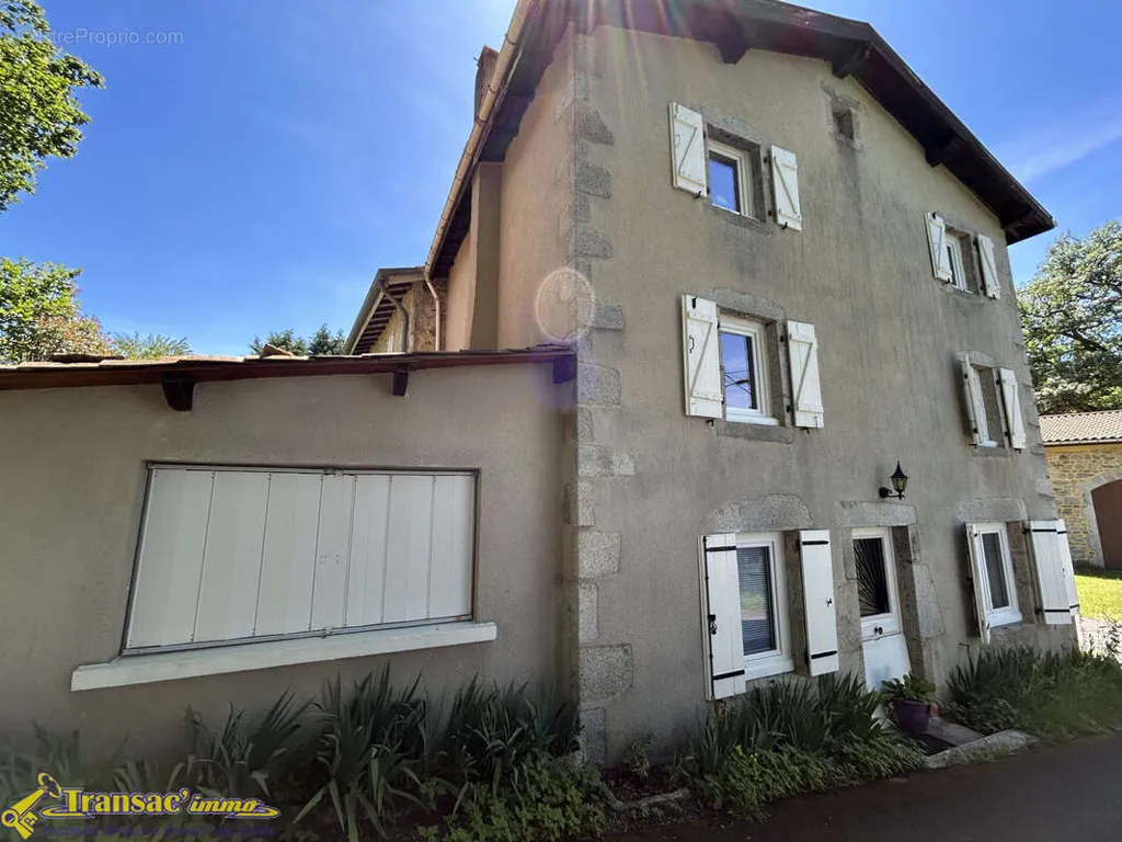 Välivaade - Charming House with Pool in Paslières