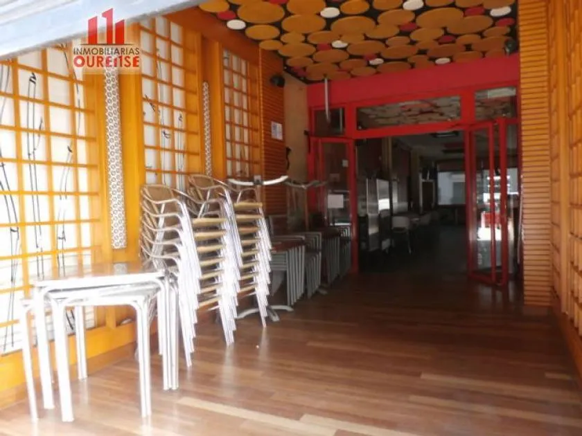 Pièces - Operational Café with Terrace in Ourense