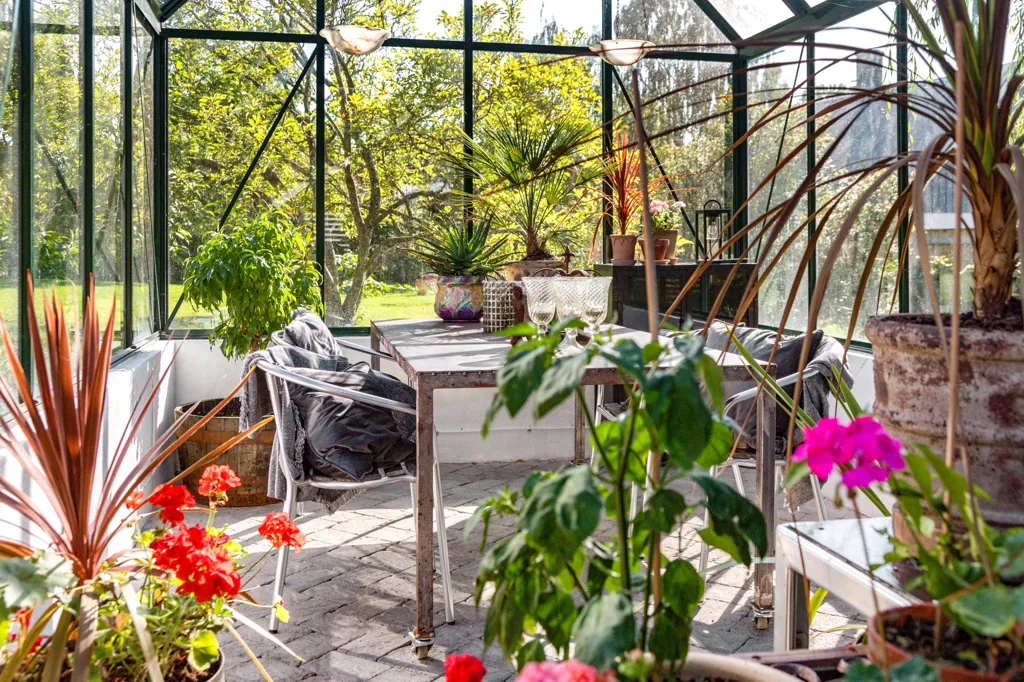 Terrazza - Converted Schoolhouse with Garden in Ingelstorp