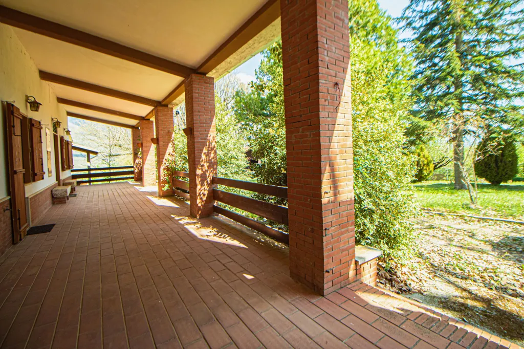 Terrasse - Villa with Terrace in Borgorose