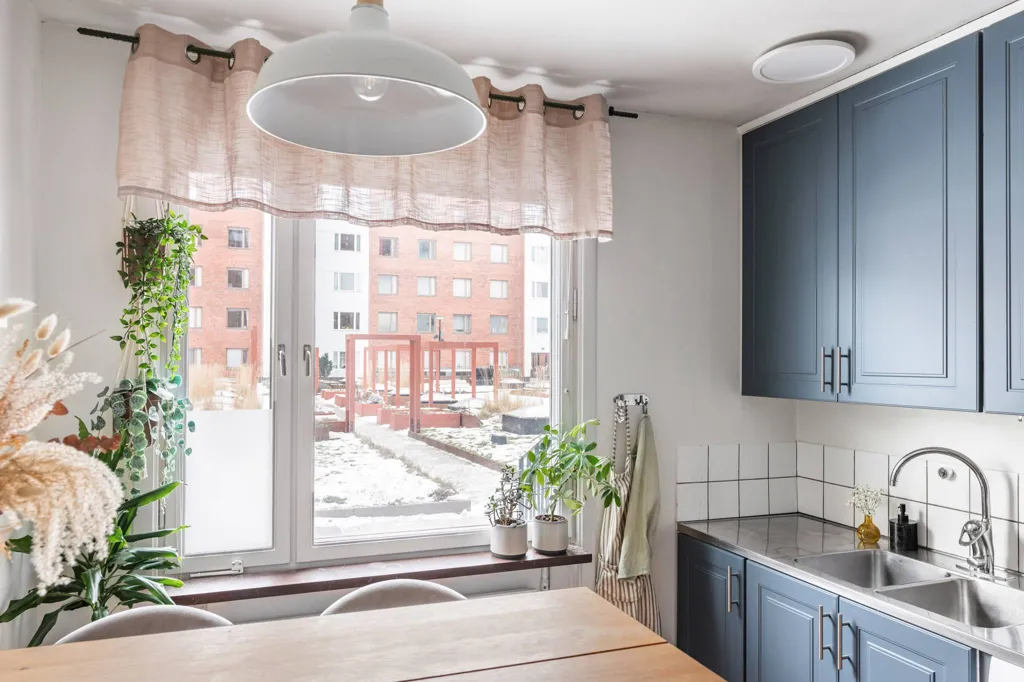 Cucina - Apartment with Glass Balcony in Huvudsta