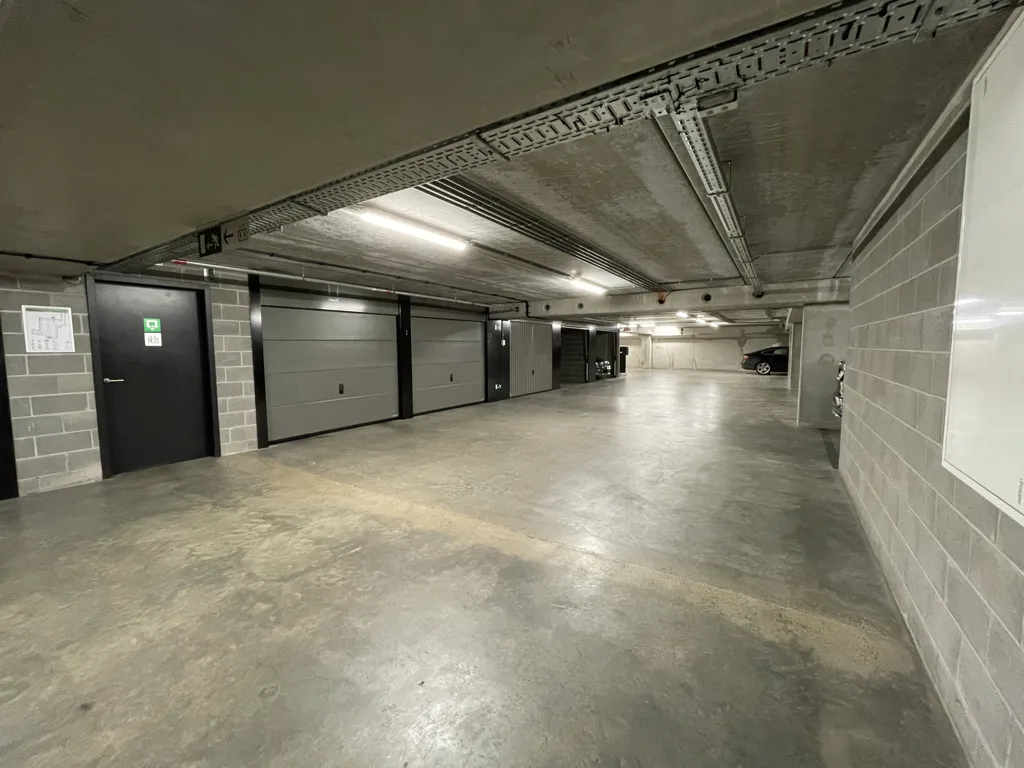 Garage - Garagebox dans le Projet Dulle Griet Garden à Gand