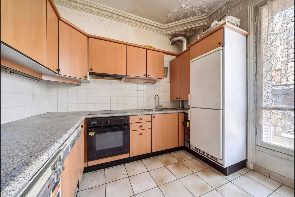 Kitchen - Luxury Apartment in Haussmannian Building, Paris