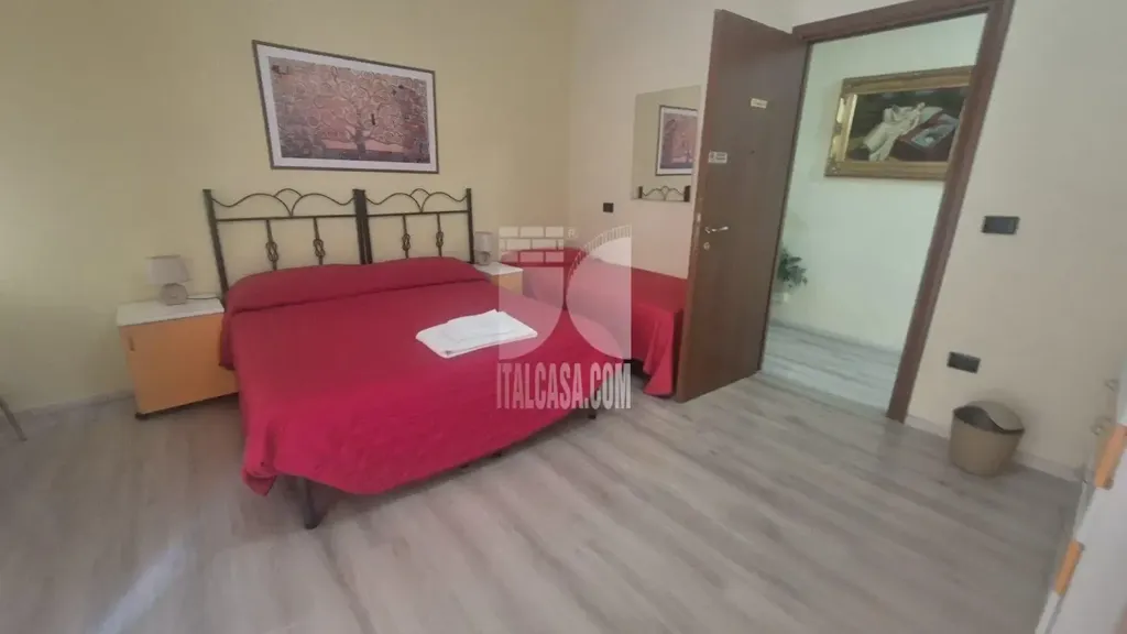 Magamistoad - Fully Furnished Apartment with Balcony in Crotone