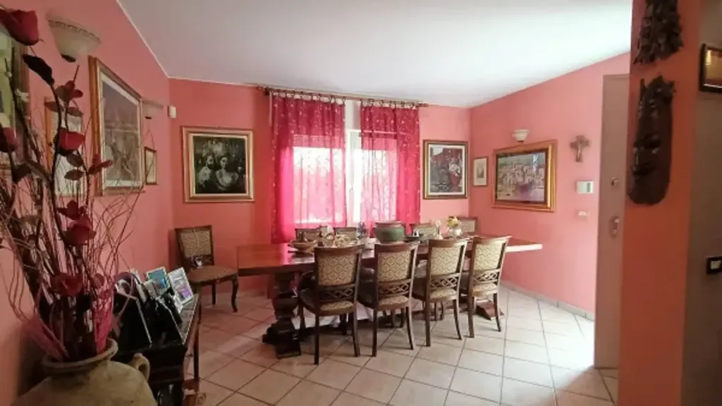 Dining Room - Eco-Friendly Villa with Private Garden in Adria