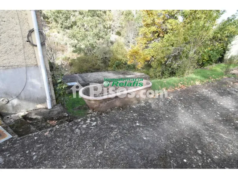 Giardino - Rustic Farm with Thermal Springs in Fuenteguinaldo