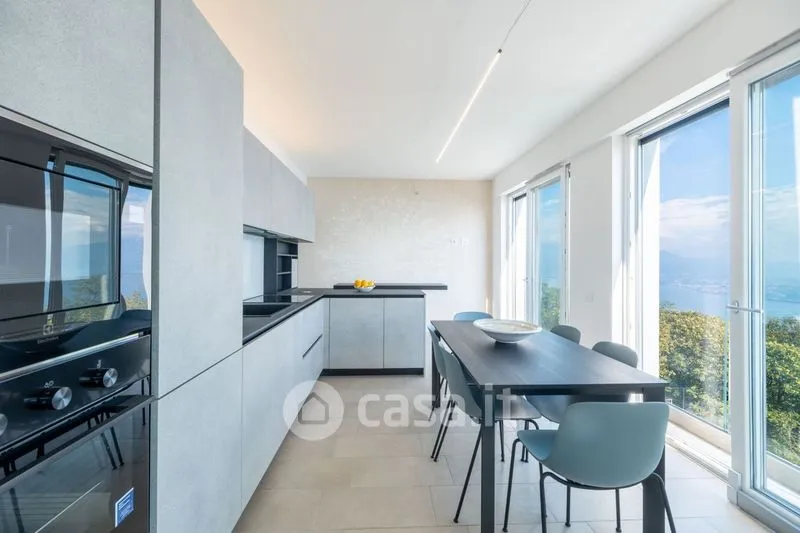 Köök - Modern Villa with Lake View in Pollino