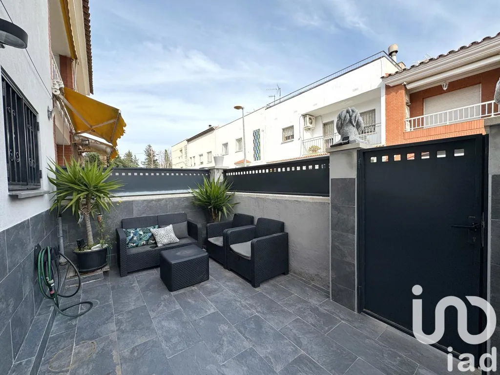Terrasse - Twin-Storey House with Multiple Terraces in Cambrils