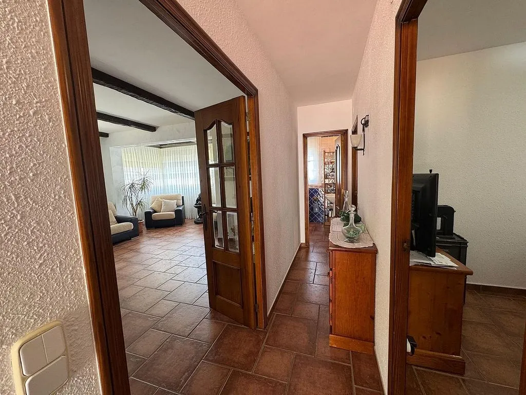 hallway_entrance