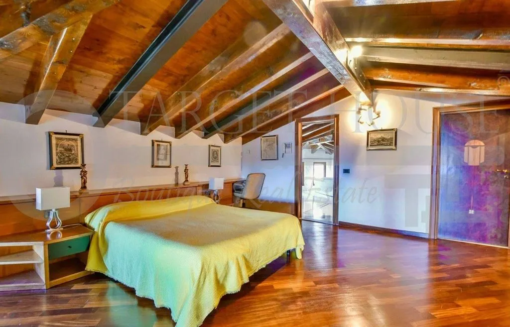 Chambres - Lakefront Villa with Private Garden in Verbania
