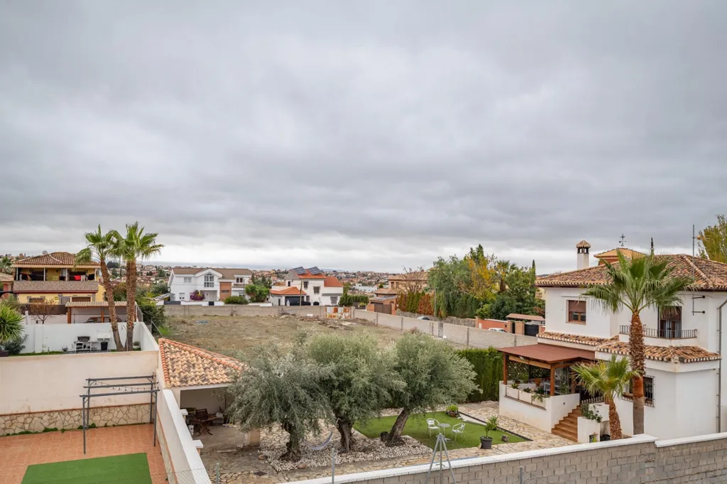 Aed - Chalet with Pool and Terrace in Otura