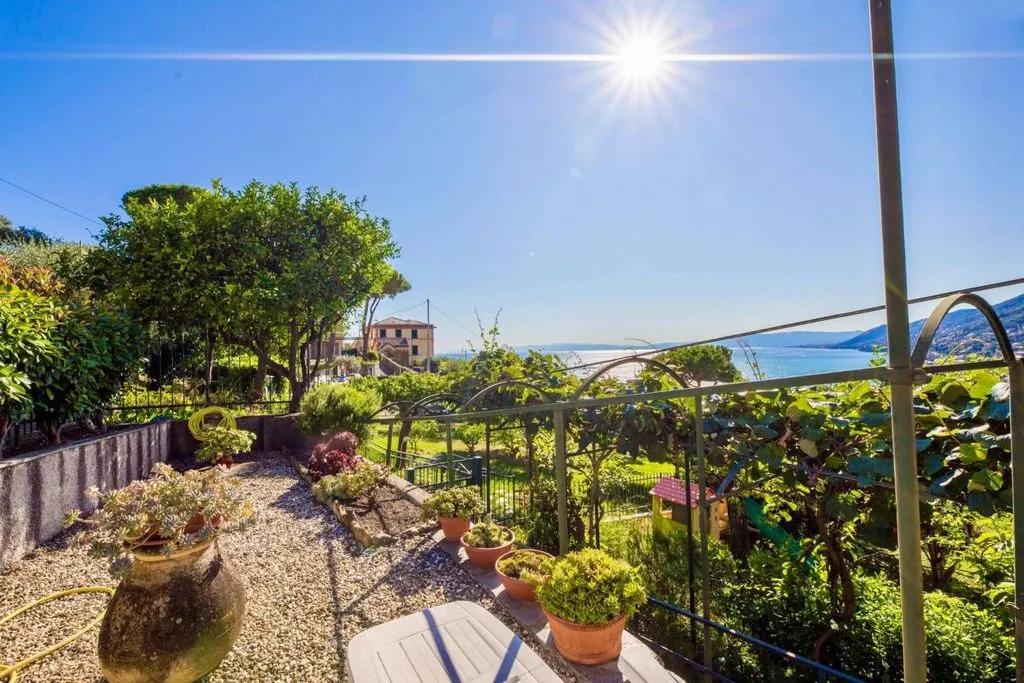 Terrass - Luxury Villa with Panoramic Sea View in Camogli