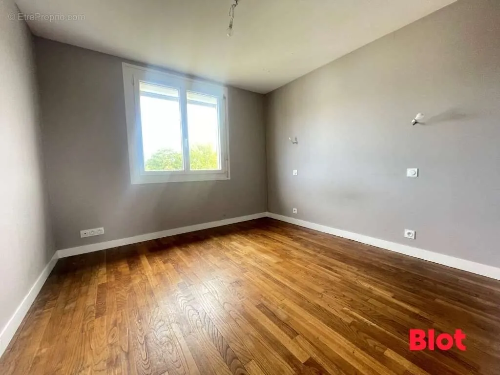 other_room